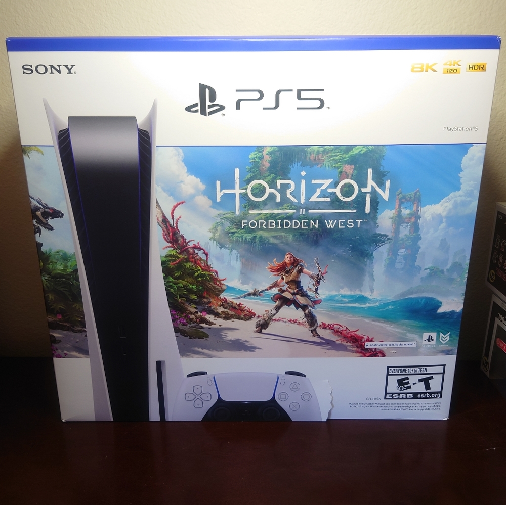 PlayStation®5 Console – Horizon Forbidden West™ Bundle
